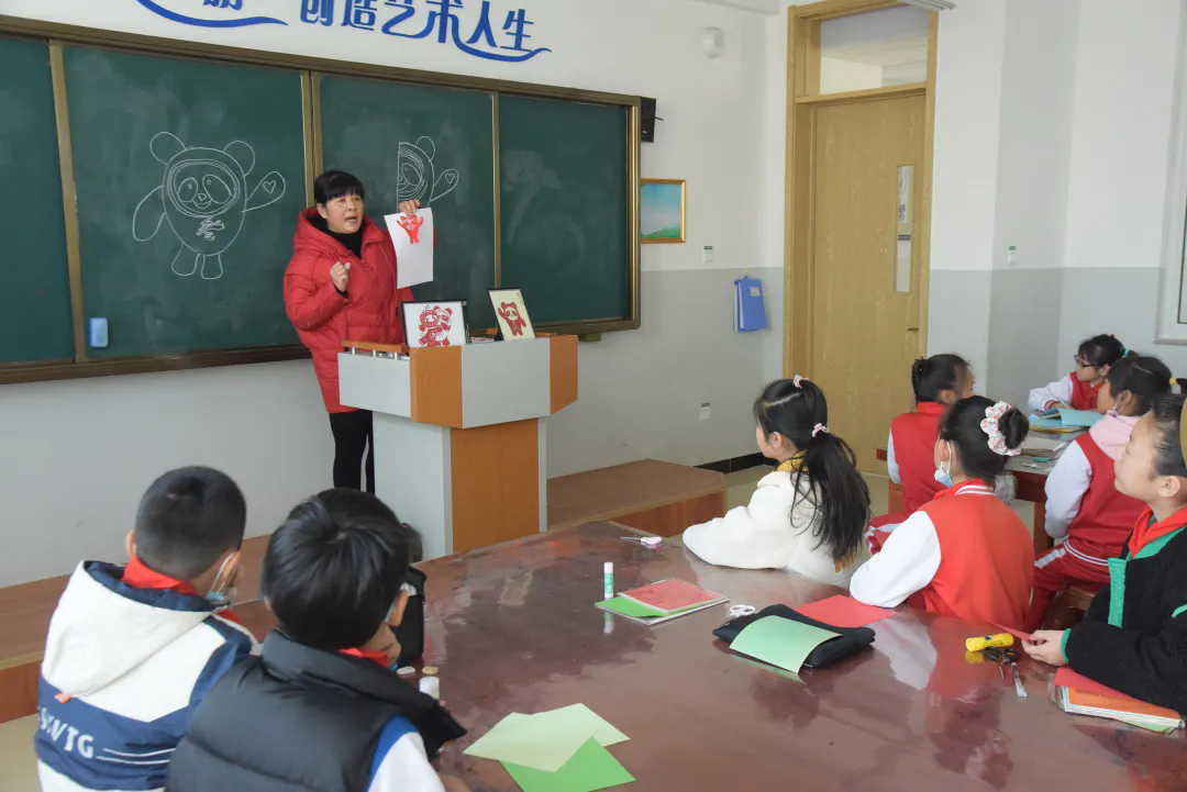 光明街小学3.webp